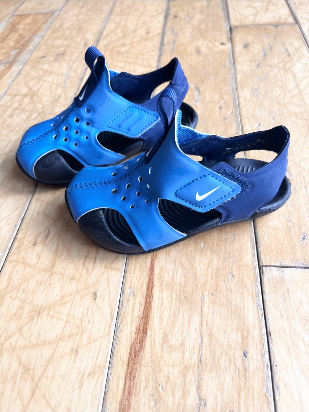 Nike Sunray Protect 3 Sport Sandal Size 6 (Baby)